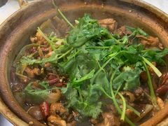招牌家鸡煲-渝君重庆火锅(嘉宾路店)