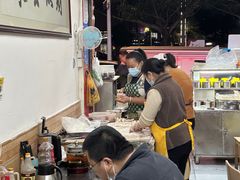 -孖妹上肉饺子馆