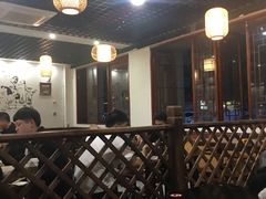 -黄桷树曹家私房菜(江与城店)