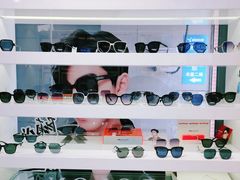 -沫芮眼镜·蔡司官方授权店(人民广场店)