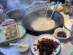 -陈大锅·岳阳鱼馆·地道岳阳菜(美食街店)