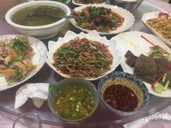 -洪霞餐馆