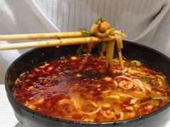 -牵人麻辣粉(粉巷店)