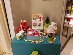 零售区-théATRE 茶聚场(王府中環店)