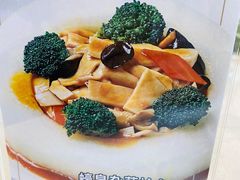 -品泉餐厅·大盆鱼·走地鸡