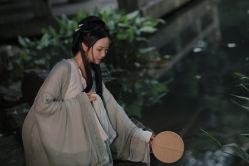 -汉仪华裳汉服馆(打浦桥店)