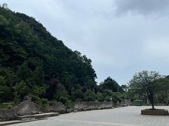 -高荡千年布依古寨旅游景区