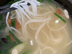 -桥香园过桥米线(国贸店)