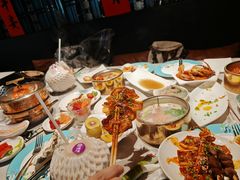 -雍容荟帝王蟹活龙虾展台自助(IFS黑金店)
