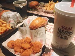-The Habit Burger Grill 哈比特汉堡(复兴soho店)