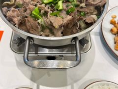 -犇逸·乐山跷脚牛肉·四川现炒(览海店)