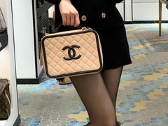 -万物奢潮中古奢侈品(青岛店)