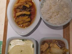 -老乡鸡(上海白玉兰广场店)