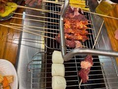 -哈尔滨小酒馆·鲜肉现穿自助烧烤(康新花园店)