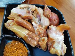 -鸿浩扒猪脚米线