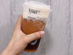 法式奶霜红茶-CoCo都可(湖滨银泰店B区店)