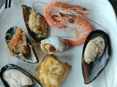 -亚洲国际大酒店·云顶阁旋转自助餐厅