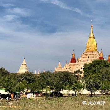 参加“微笑佛国～花样缅甸”之旅，参观蒲甘第一座大庙［