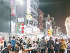 -六合夜市