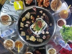-小辣椒汤锅烧烤(温泉南街店)