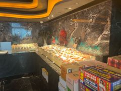 -雍容荟帝王蟹活龙虾展台自助(IFS黑金店)