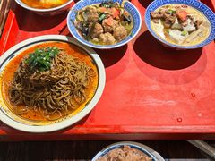 -蓝田九大碗民俗食府(蓝田店)