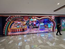 -Qmiss家庭娱乐中心(恒隆广场店)