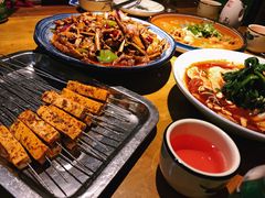 -六福烧烤酒馆(秦隆步行街店)