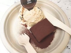 -HUGS coffee(东区店)