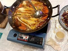 -霄汉牛三鲜湖北砂锅菜(万松园2店)