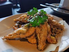 -大头虾越式风味餐厅(光明广场店)