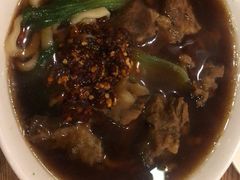 -清真吴记门钉肉饼·喜多利