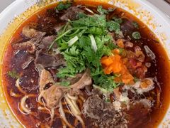 -鹤江桥·红油牛肉粉(SKP店)