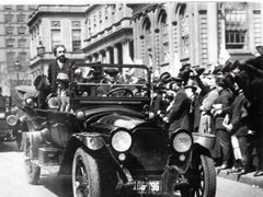 -东浩兰生上海世博展览馆