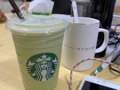 燕麦抹茶拿铁饮品-星巴克(天津有巢公馆店)