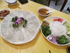 -官塘陈记鱼生·潮汕砂锅粥·牛肉火锅(潮枫路总店)