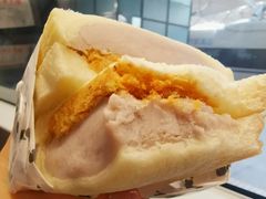 -沁屋面包店(人民东路店)