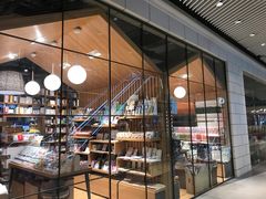 -百新书局(尚悦湾店)