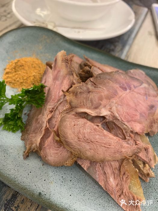 衡哥肉铺卤黄牛肉图片