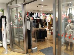 -优衣库(哈尔滨中央大街店)