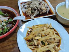 -朱大嘴肥肠血旺(福字街店)