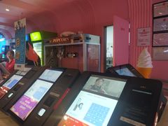 -完美世界影城(昆明翡翠湾店)