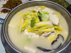 白菜肉燕锅-品味居·首店·大连鲜活海鲜大连菜(东港店)
