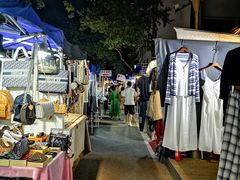 -吴山路夜市
