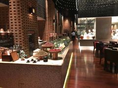 自助取餐区-君悦酒店·1881·北京烤鸭