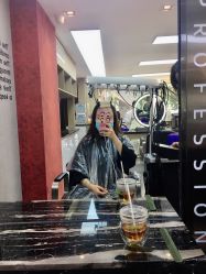 -诗悦发型烫染SALON