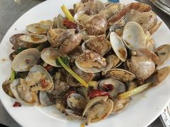 -休记光头香辣蟹干锅店(衣冠庙店)