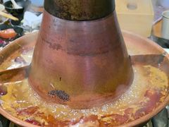 -果松木炭酸菜铜火锅·外婆参鸡汤