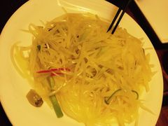 章吴记喜瑞餐厅(东东城店)-章吴记喜瑞餐厅(东东城店)