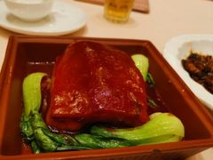 腌缸肉烧笋-吴越荣记苏州菜·松鼠桂鱼100%活鱼现做(斜塘老街店)